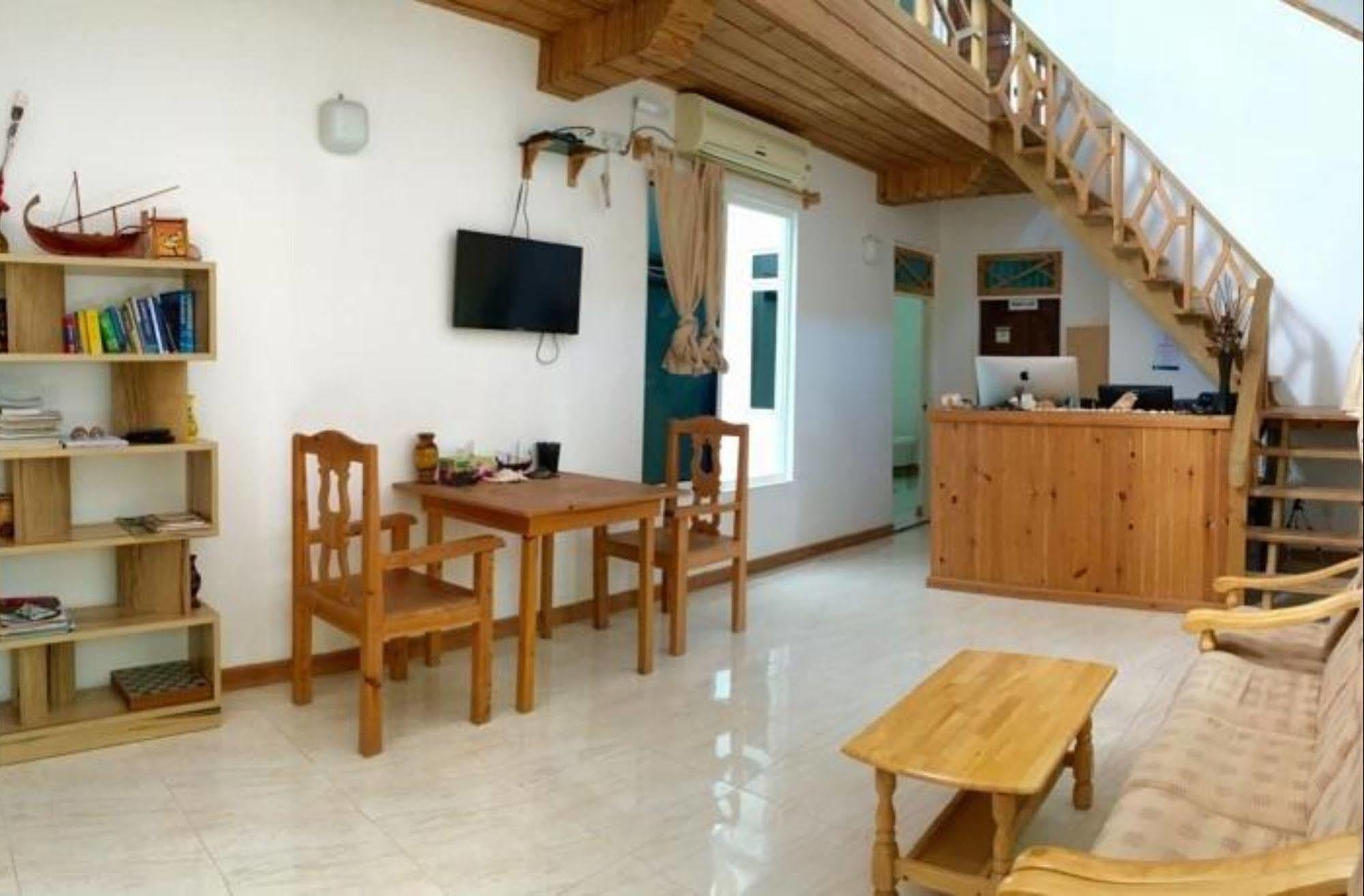 Faza View Inn, остров Маафуши Екстериор снимка
